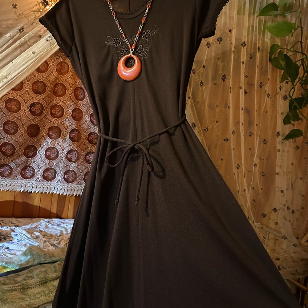 Brown 1970’s Sundress with Vintage 70’s Pendant Necklace
